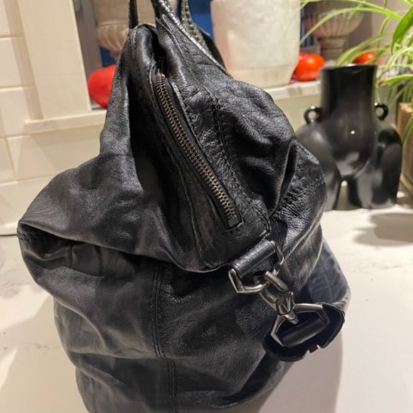 Givency Nightingale Large Handbag/ShoulderBag - Picture 4 of 8